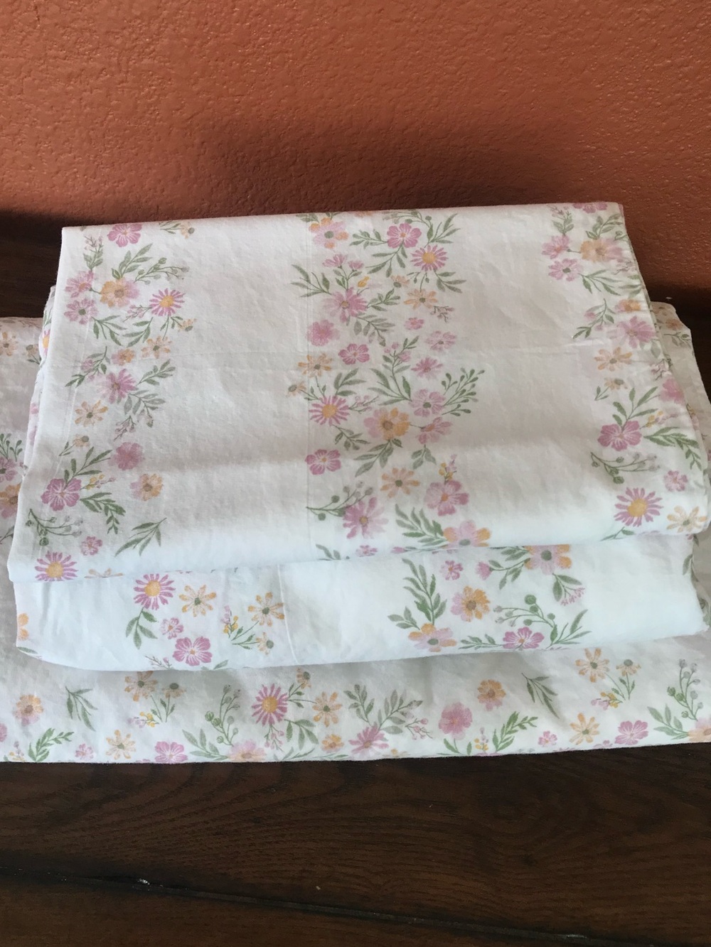 The Armoire Classic Vintage Multicolored Floral 100% Cotton Twin Sheet Set EUC - Picture 4 of 7